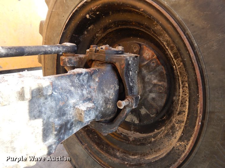 image for item DJ5773 2002 Pettibone 10044  telehandler