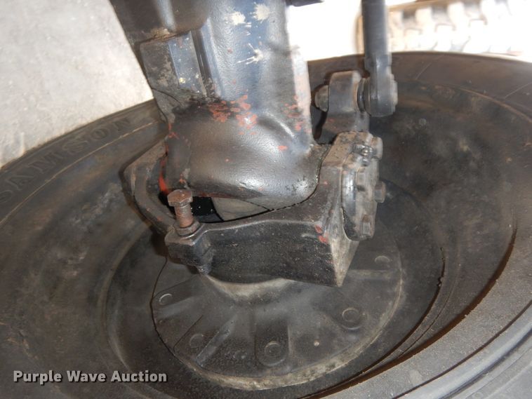 image for item DJ5773 2002 Pettibone 10044  telehandler