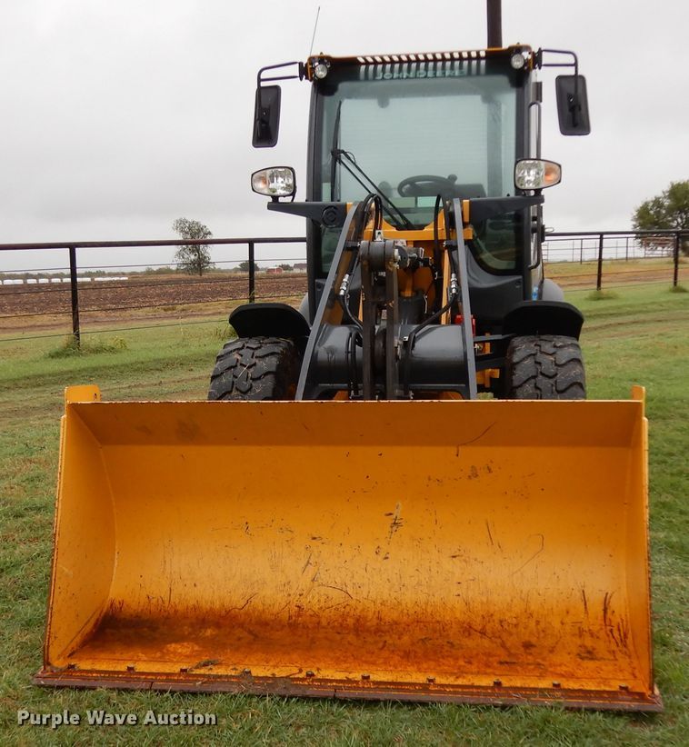 image for item DJ6663 2018 John Deere 204L  wheel loader