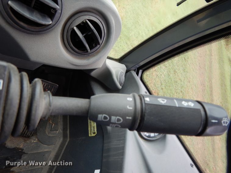 image for item DJ6663 2018 John Deere 204L  wheel loader