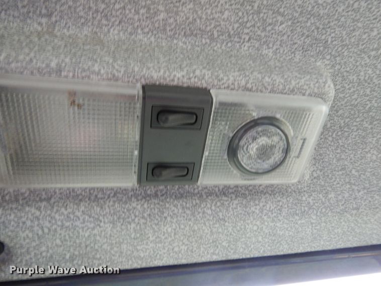 image for item DJ6663 2018 John Deere 204L  wheel loader