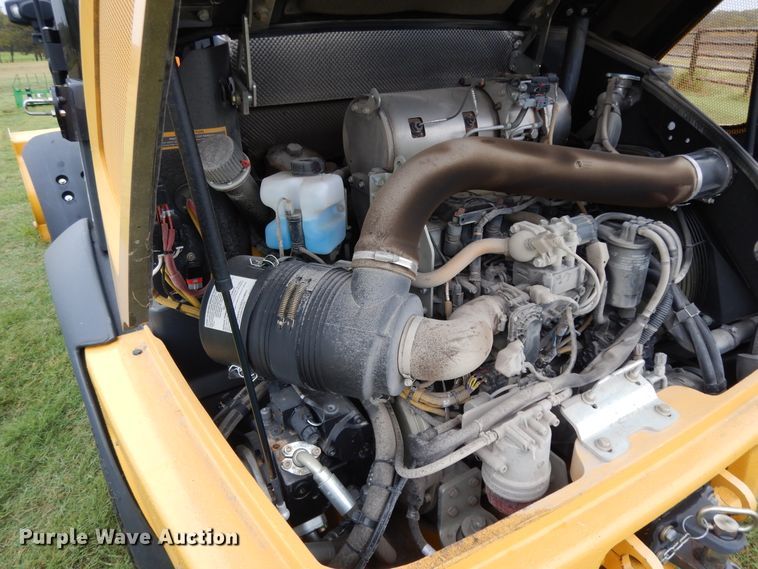 image for item DJ6663 2018 John Deere 204L  wheel loader