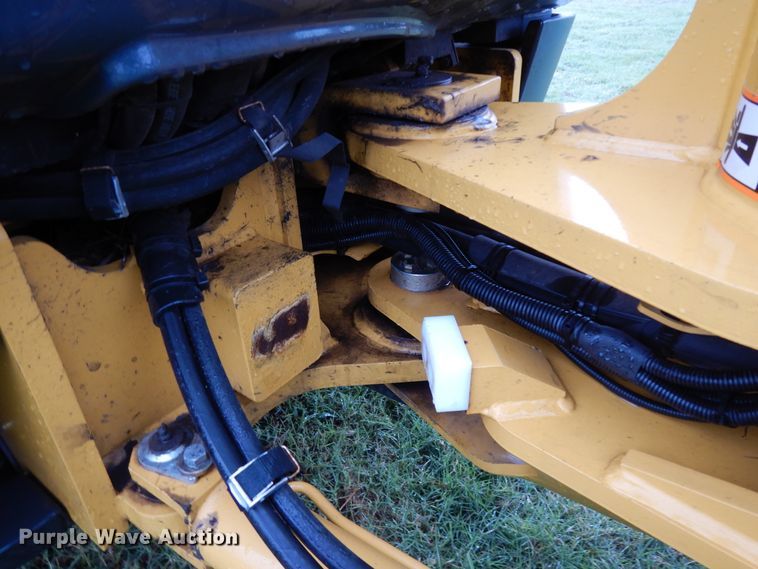 image for item DJ6663 2018 John Deere 204L  wheel loader