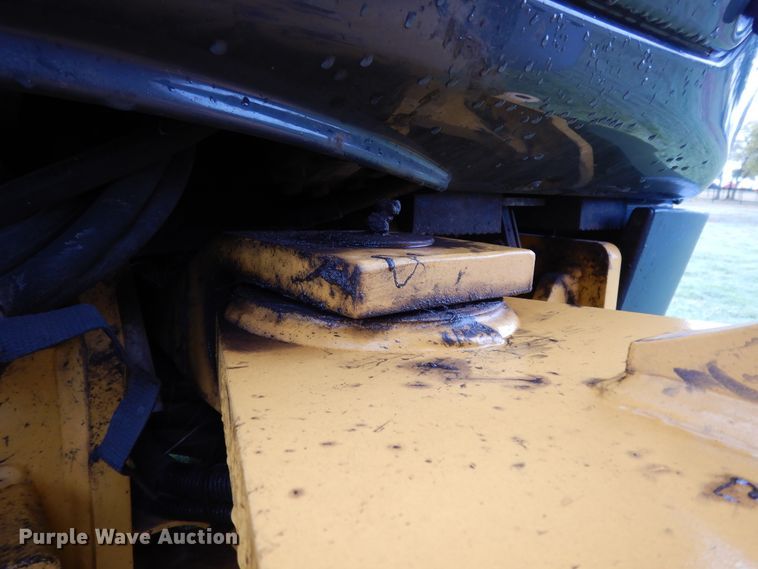 image for item DJ6663 2018 John Deere 204L  wheel loader