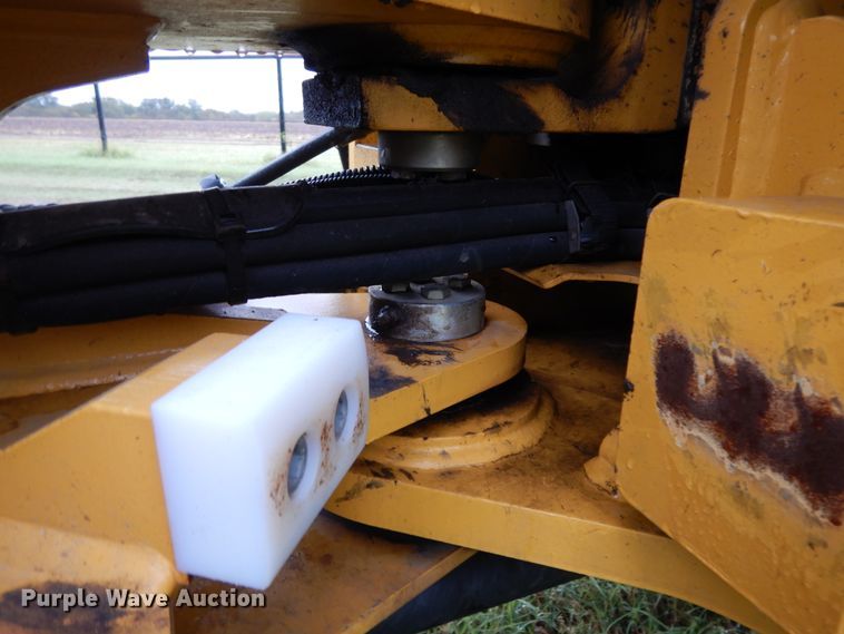 image for item DJ6663 2018 John Deere 204L  wheel loader