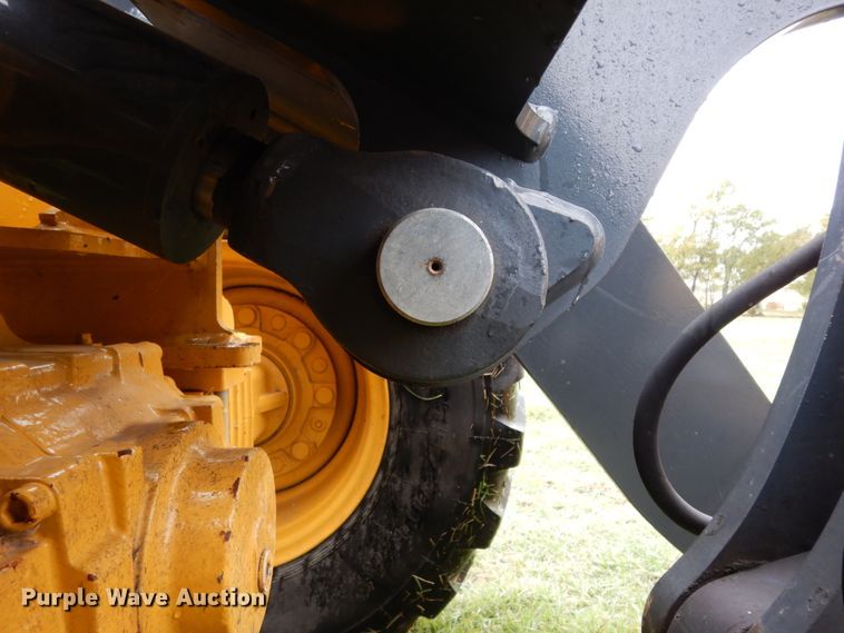 image for item DJ6663 2018 John Deere 204L  wheel loader