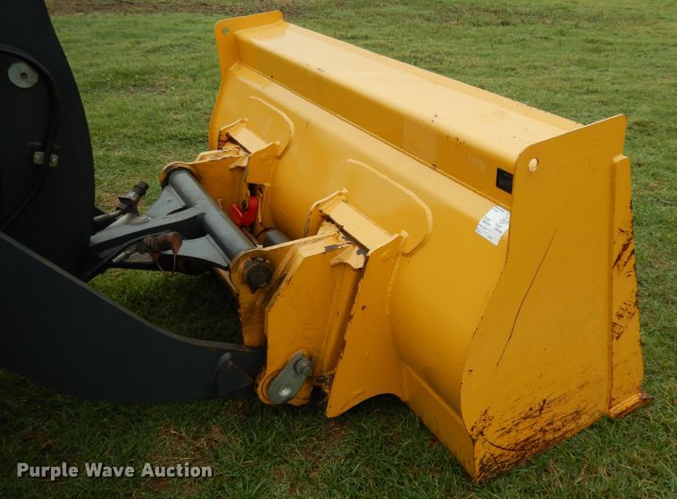 image for item DJ6663 2018 John Deere 204L  wheel loader