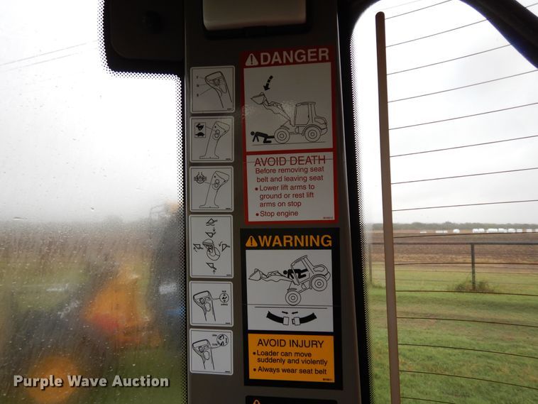 image for item DJ6664 2019 Takeuchi TW60  Series 2 wheel loader