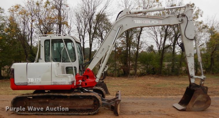 image for item DJ6670 2007 Takeuchi TB175  mini excavator