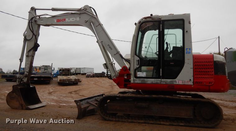 image for item DJ6670 2007 Takeuchi TB175  mini excavator