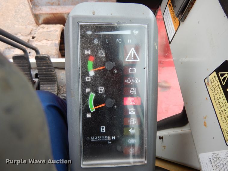 image for item DJ6670 2007 Takeuchi TB175  mini excavator