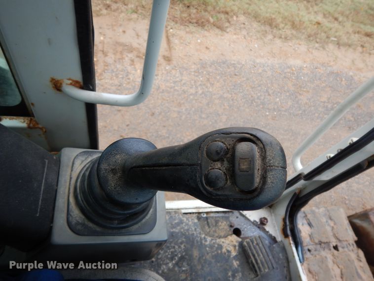 image for item DJ6670 2007 Takeuchi TB175  mini excavator