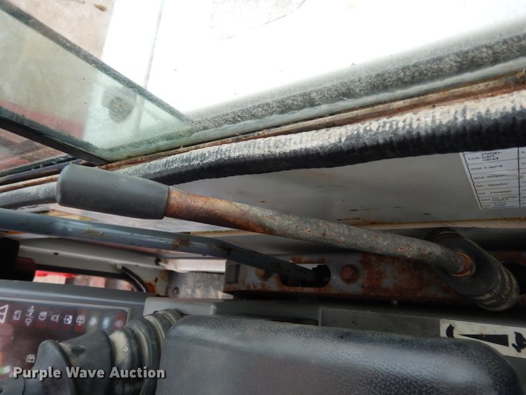 image for item DJ6670 2007 Takeuchi TB175  mini excavator