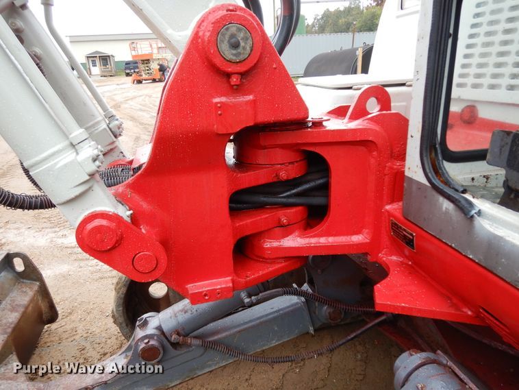 image for item DJ6670 2007 Takeuchi TB175  mini excavator