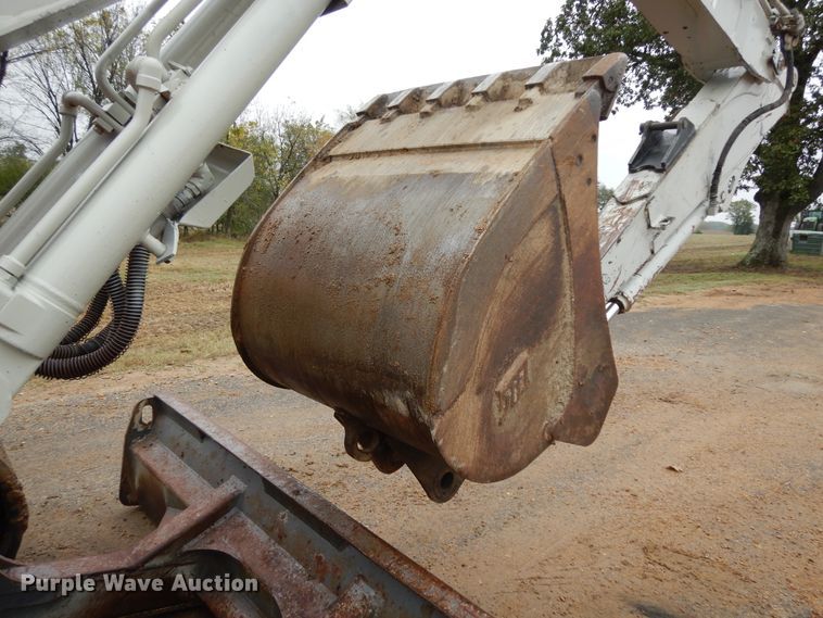 image for item DJ6670 2007 Takeuchi TB175  mini excavator