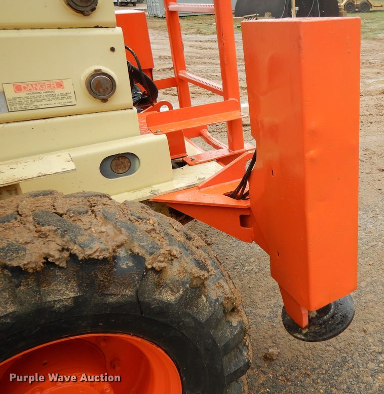 image for item DJ6671 2000 JLG 500RTS  scissor lift