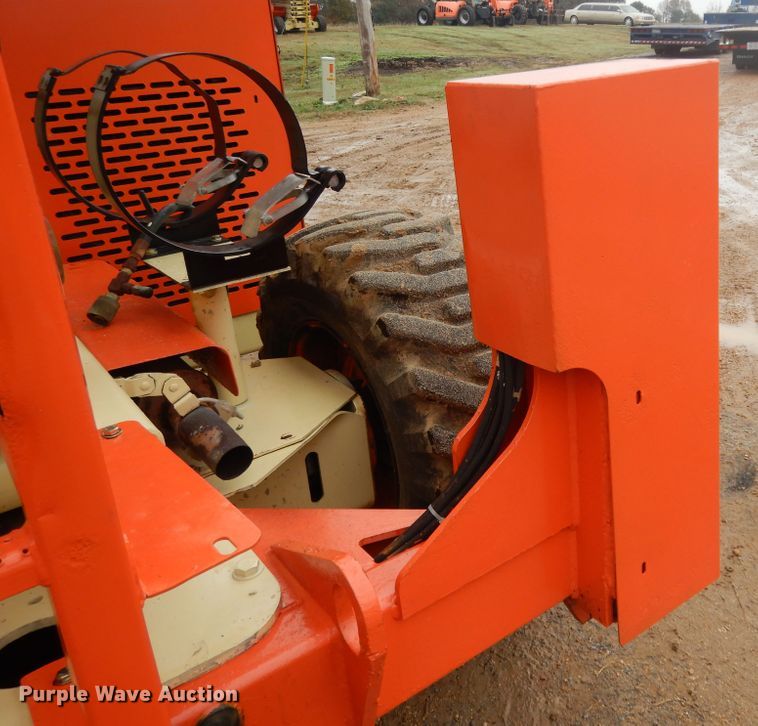 image for item DJ6671 2000 JLG 500RTS  scissor lift
