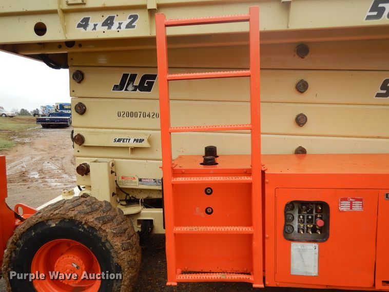 image for item DJ6671 2000 JLG 500RTS  scissor lift
