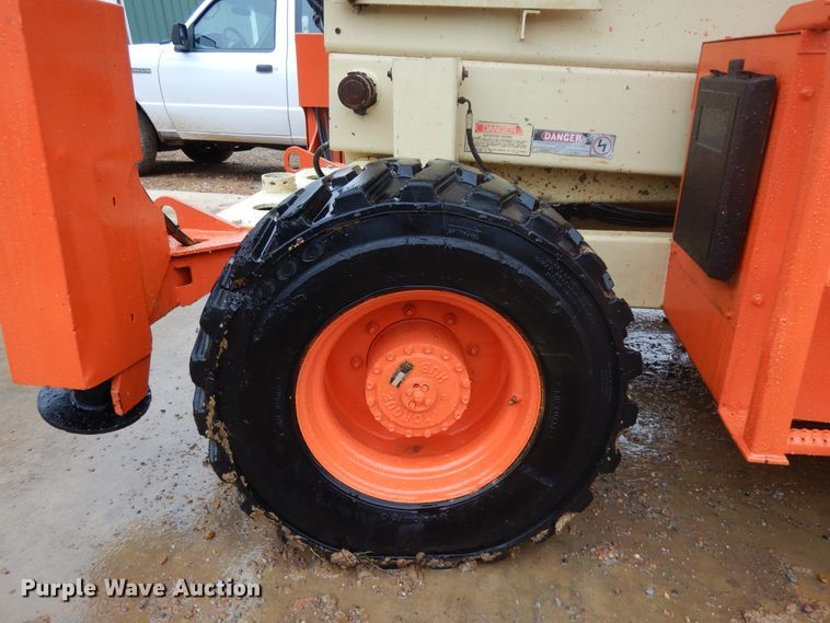 image for item DJ6671 2000 JLG 500RTS  scissor lift