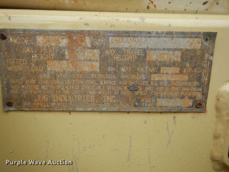 image for item DJ6671 2000 JLG 500RTS  scissor lift