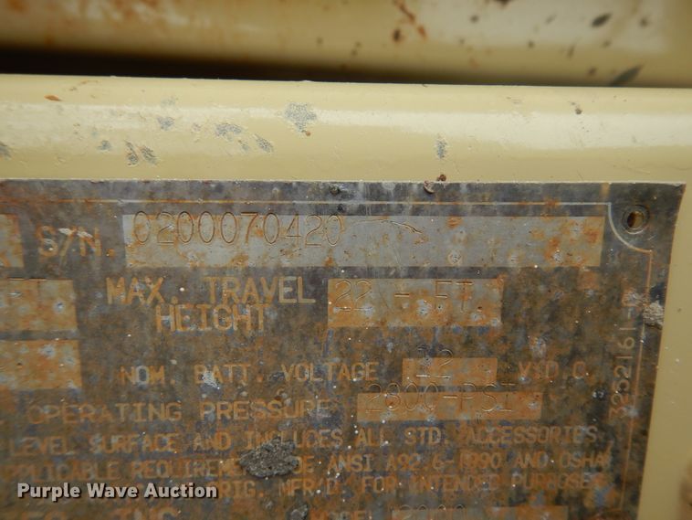 image for item DJ6671 2000 JLG 500RTS  scissor lift