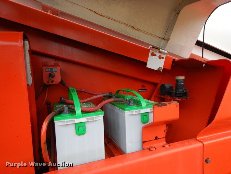 image for item DJ6672 2004 Snorkel TB60RDZ  boom lift