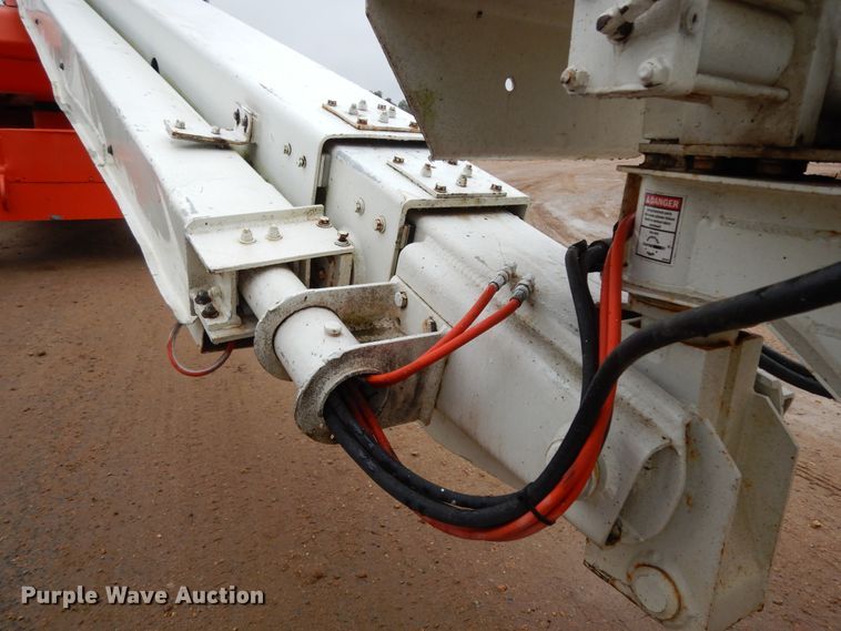 image for item DJ6672 2004 Snorkel TB60RDZ  boom lift