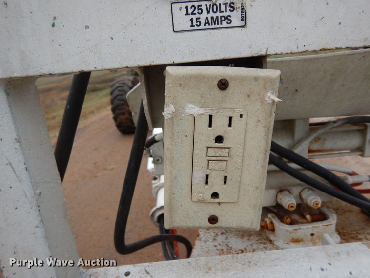 image for item DJ6672 2004 Snorkel TB60RDZ  boom lift