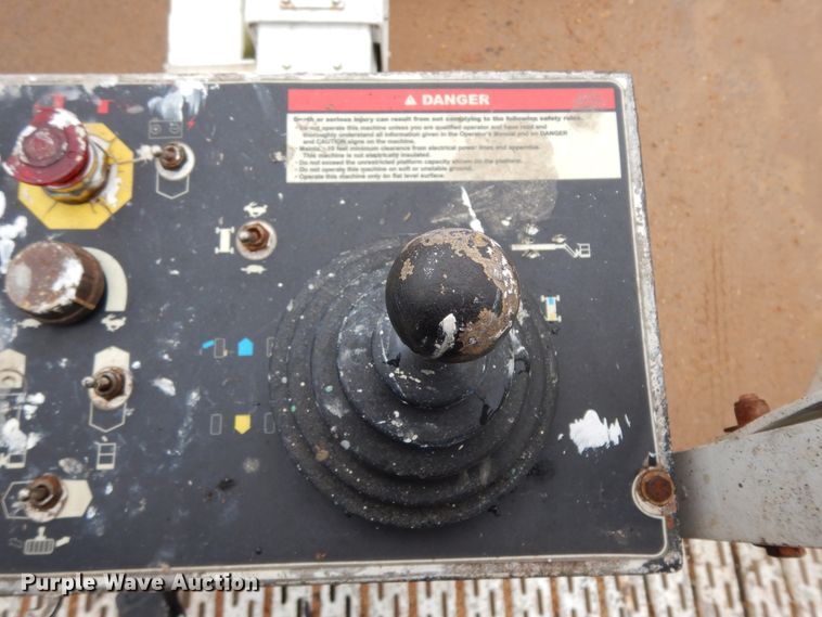 image for item DJ6672 2004 Snorkel TB60RDZ  boom lift