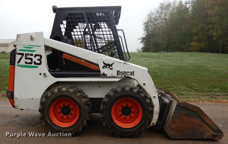 image for item DJ6673 1995 Bobcat 753  skid steer loader