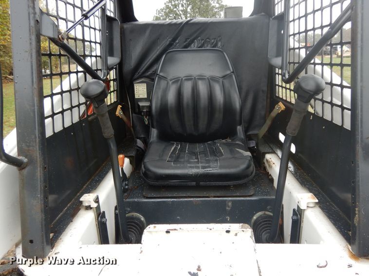 image for item DJ6673 1995 Bobcat 753  skid steer loader