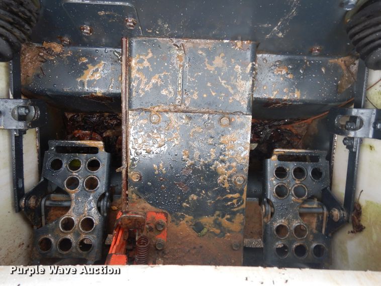 image for item DJ6673 1995 Bobcat 753  skid steer loader