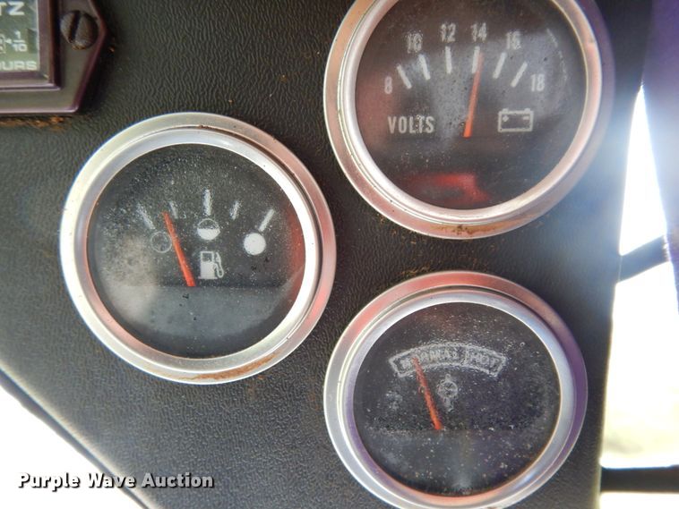 image for item DJ6673 1995 Bobcat 753  skid steer loader