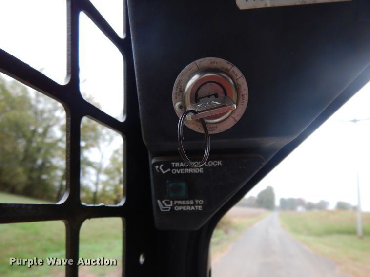 image for item DJ6673 1995 Bobcat 753  skid steer loader