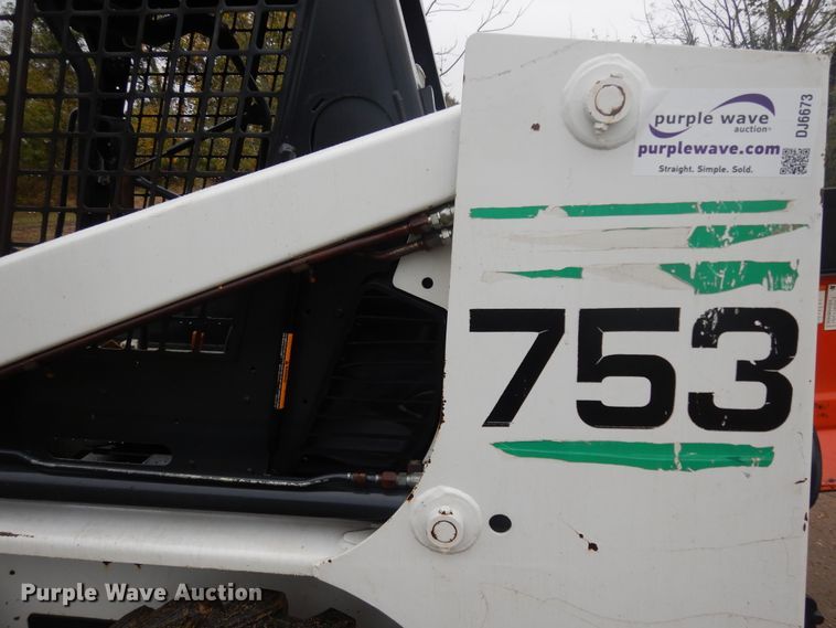 image for item DJ6673 1995 Bobcat 753  skid steer loader
