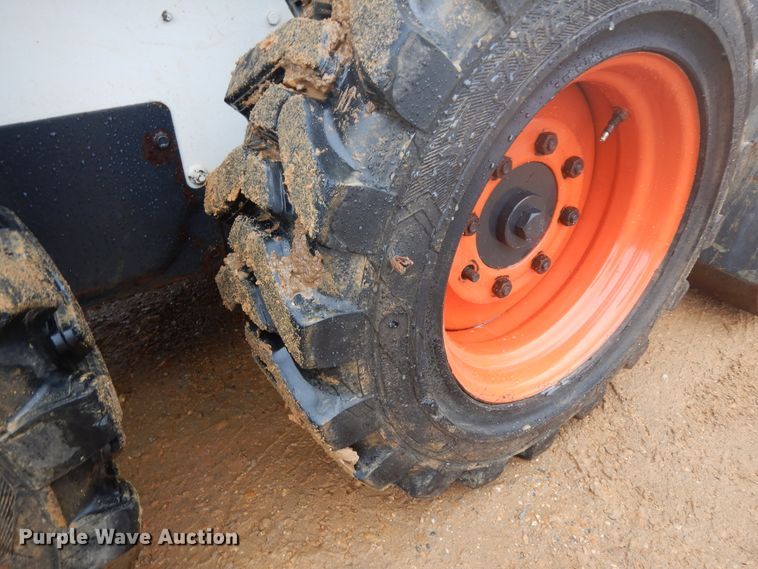 image for item DJ6673 1995 Bobcat 753  skid steer loader