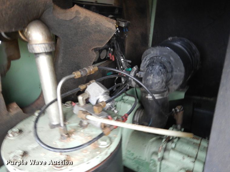 image for item DJ6674 Sullair  air compressor