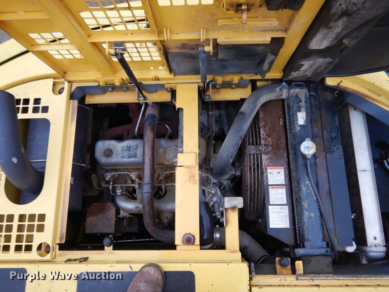 image for item DJ6675 2004 Kobelco 200SRLC  excavator