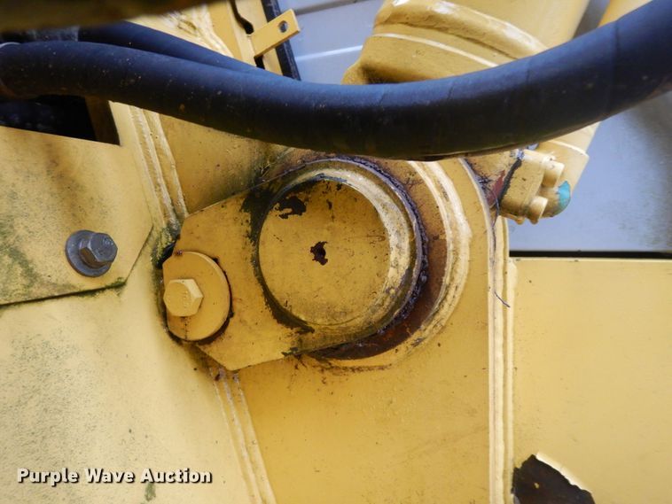 image for item DJ6675 2004 Kobelco 200SRLC  excavator