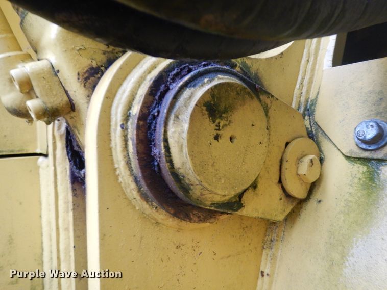 image for item DJ6675 2004 Kobelco 200SRLC  excavator