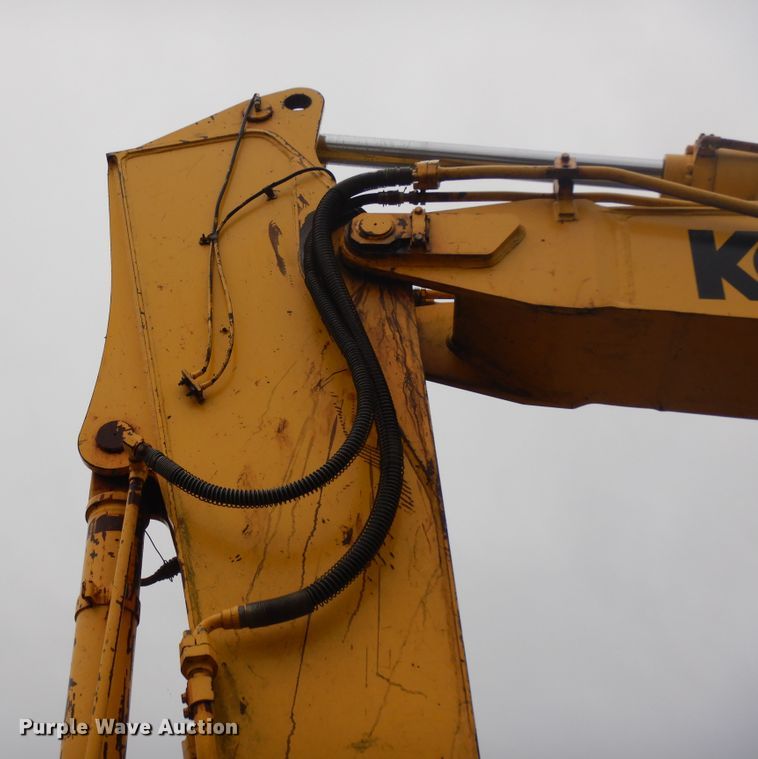 image for item DJ6675 2004 Kobelco 200SRLC  excavator