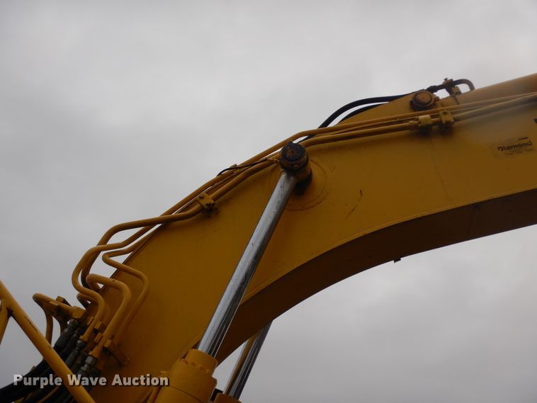 image for item DJ6675 2004 Kobelco 200SRLC  excavator