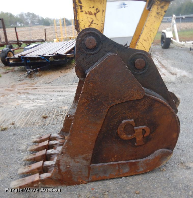 image for item DJ6675 2004 Kobelco 200SRLC  excavator