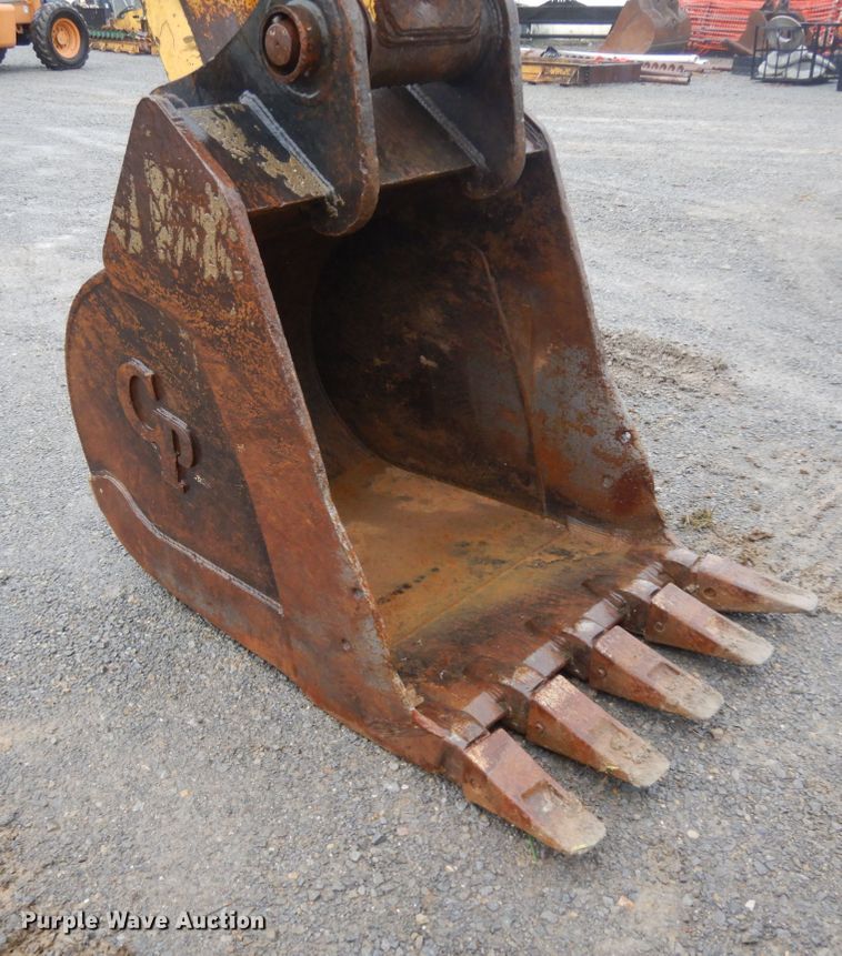 image for item DJ6675 2004 Kobelco 200SRLC  excavator