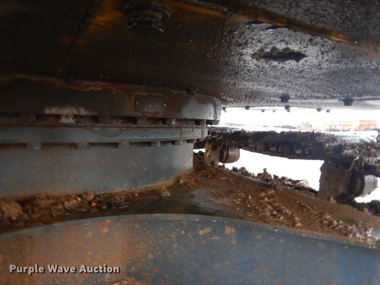 image for item DJ6675 2004 Kobelco 200SRLC  excavator