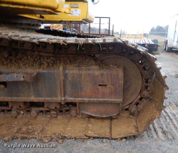 image for item DJ6675 2004 Kobelco 200SRLC  excavator