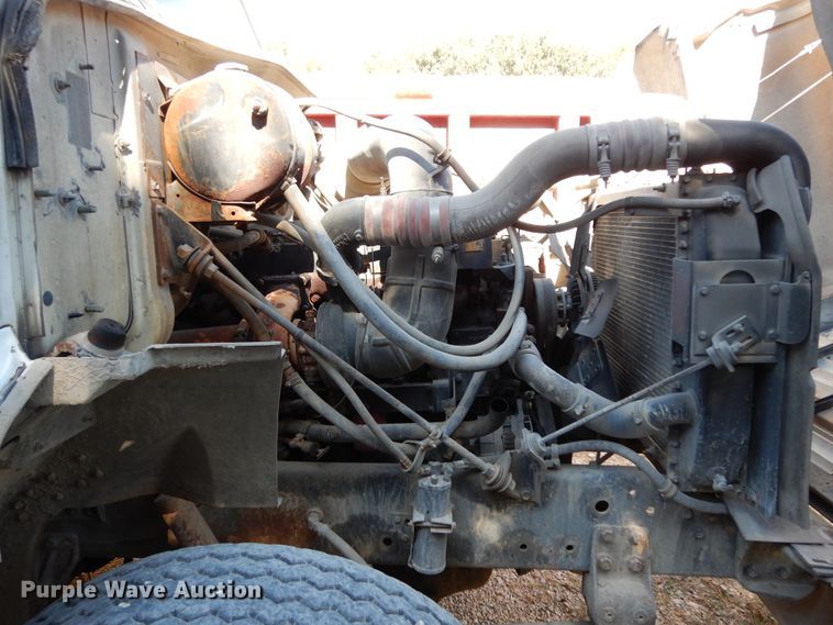 image for item DJ6689 1993 International 8200  dump truck