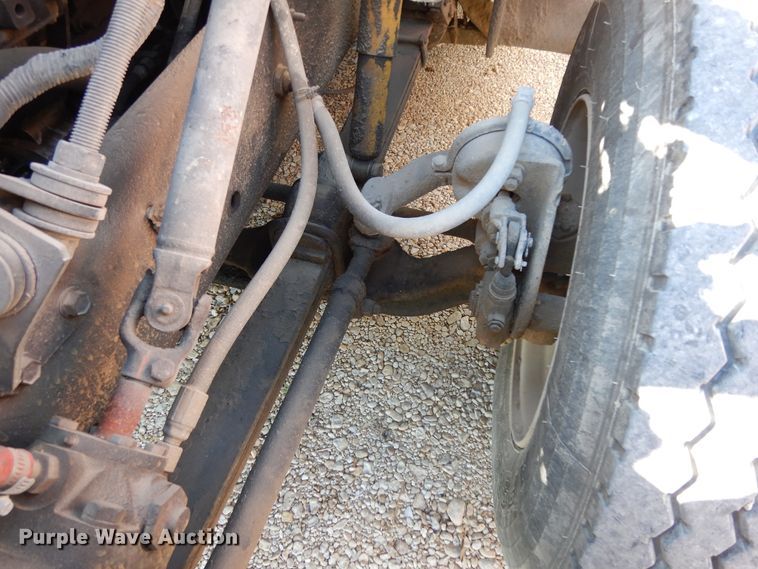 image for item DJ6689 1993 International 8200  dump truck