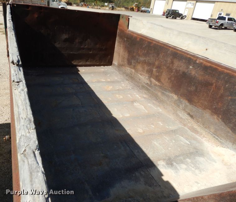 image for item DJ6689 1993 International 8200  dump truck