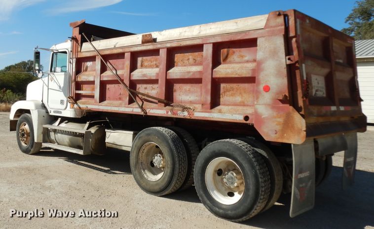 image for item DJ6690 1994 Freightliner FLD dump truck